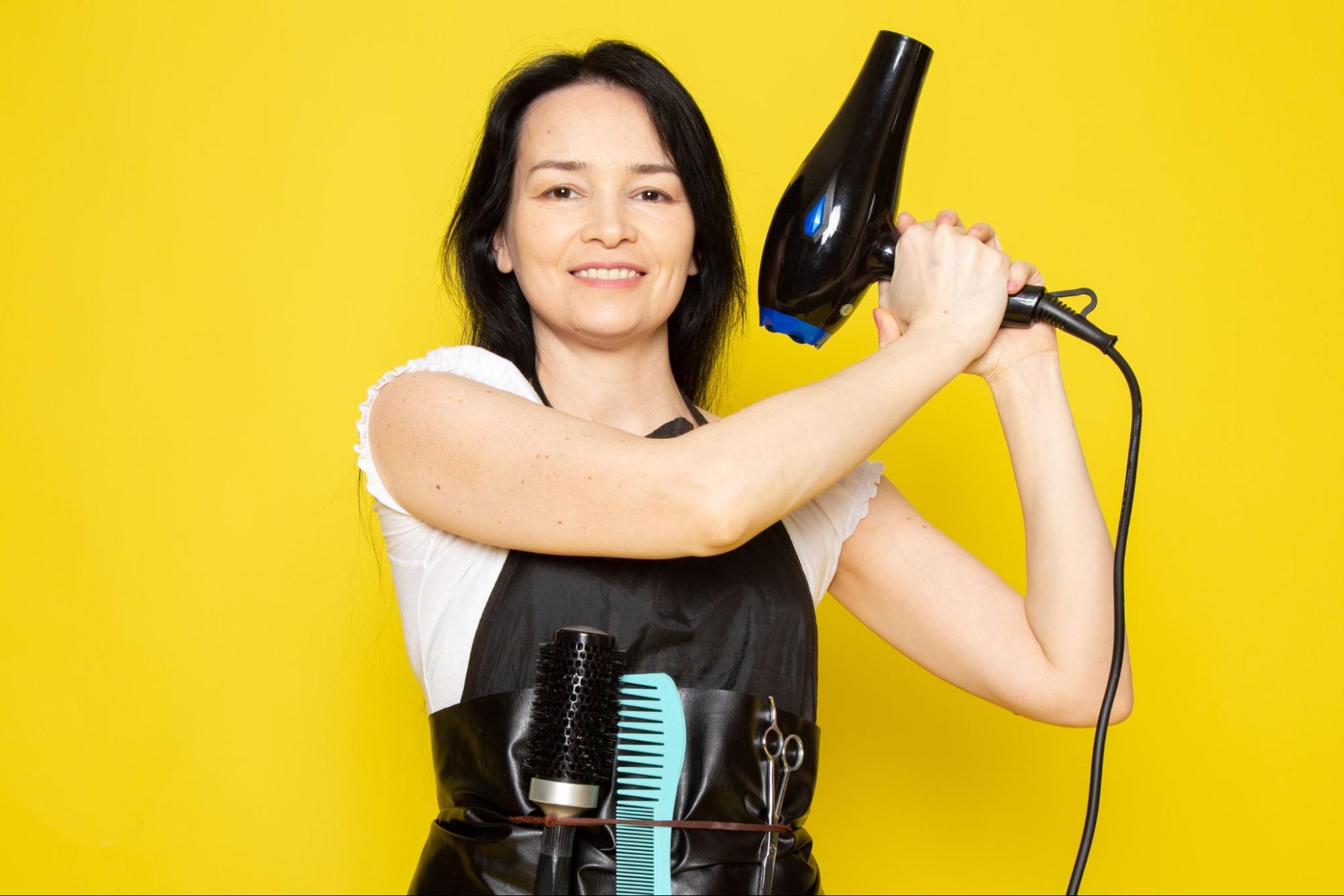 كيف تحافظين على صحة وحيوية شعرك عند استخدام مجفف الشعر؟